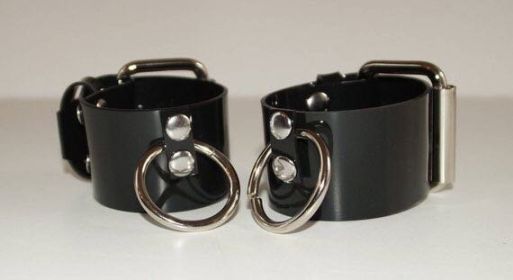 New Metal Round PVC Bracelet (Color: black)